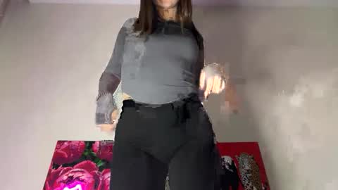 aliceinlustland online show from 3, 5, 2026
