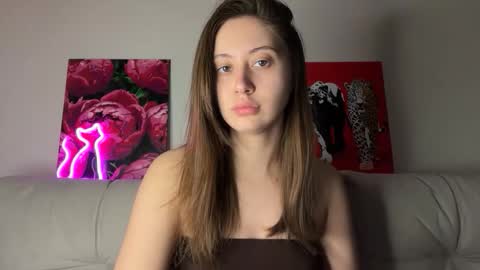 aliceinlustland online show from 8, 5, 2026