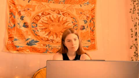Alice online show from 8, 4, 2026