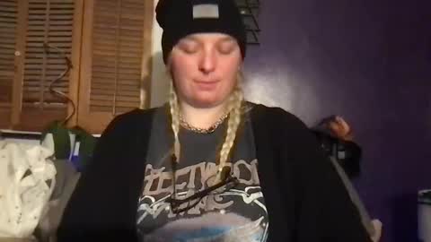 Snapshot of aliceinsmuttyland chatting on 8, 1, 2026 Alice online show from 8, 1, 2026