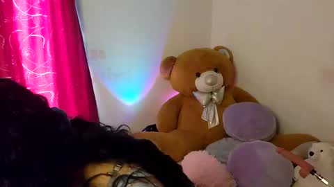 Alicekingdom online show from 4, 7, 2026