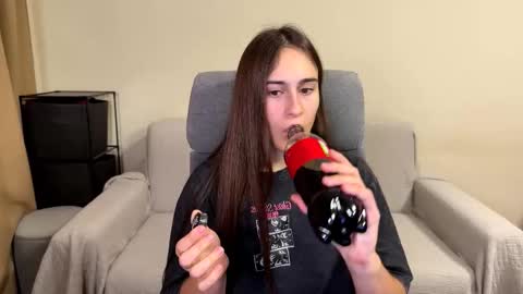 alicekollt online show from 5, 11, 2025