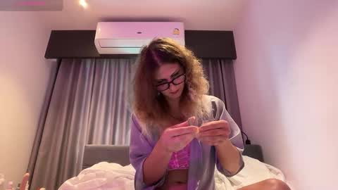 AlicePinkhead online show from 10, 3, 2026