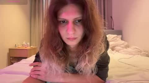 AlicePinkhead online show from 7, 4, 2026