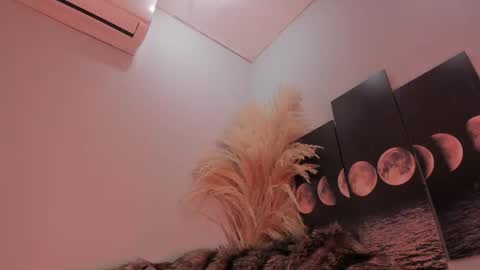 Snapshot of alicepoixxxon chatting on 21, 11, 2025 ALICE online show from 21, 11, 2025