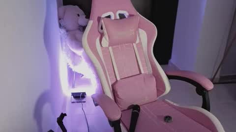 Snapshot of alicesimpson1 chatting on 13, 3, 2026 alice online show from 13, 3, 2026