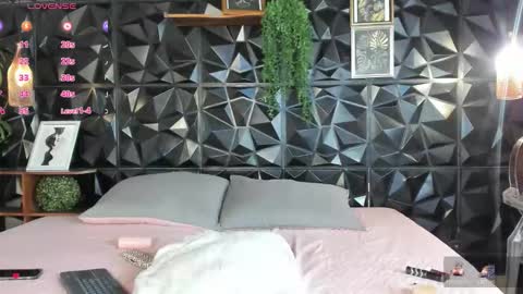 Alicia online show from 4, 3, 2026