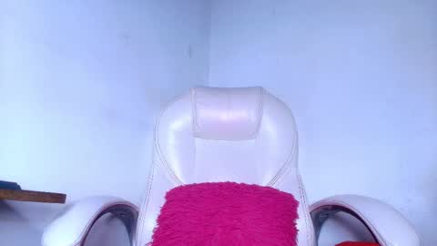 Alicia Kyse  online show from 11, 3, 2025