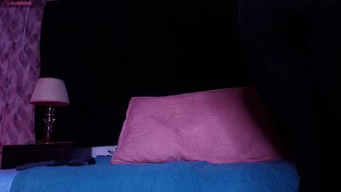 Alicia Kyse  online show from 9, 11, 2025