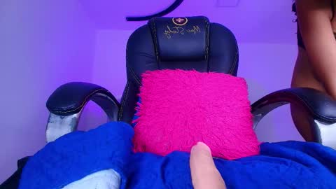 Alicia Kyse  online show from 24, 2, 2026