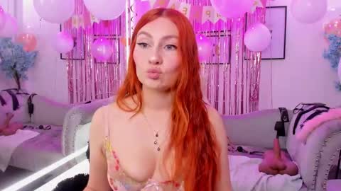 Snapshot of alicia_leclair chatting on 18, 10, 2025 alicia online show from 18, 10, 2025