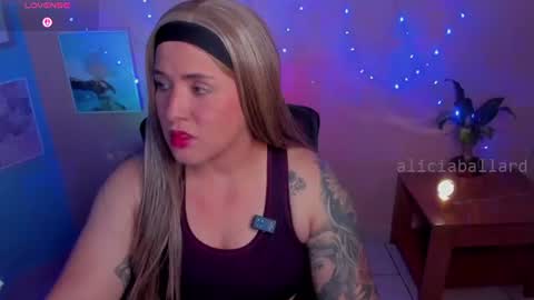 Jennyfer online show from 11, 7, 2026