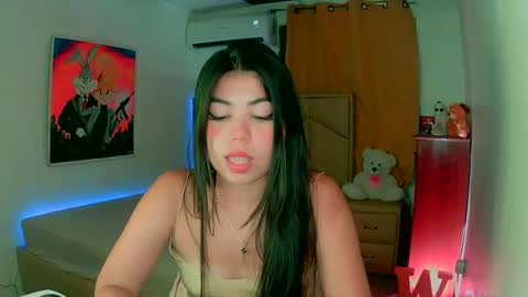 Snapshot of aliciabiden chatting on 2, 1, 2025 aliciabiden online show from 2, 1, 2025