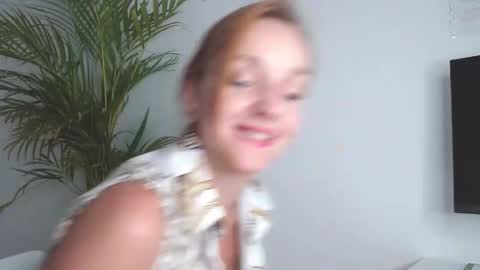 Alicia online show from 15, 10, 2025