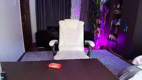 aliciawonderxx online show from 24, 7, 2026