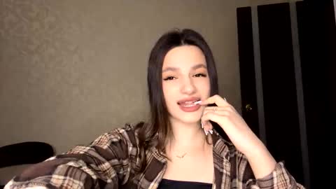 Snapshot of alidagenthner chatting on 19, 3, 2026 Niki online show from 19, 3, 2026