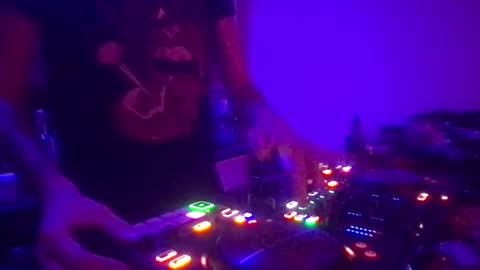 Snapshot of alien8720 chatting on 26, 1, 2025 busco rockera online show from 26, 1, 2025