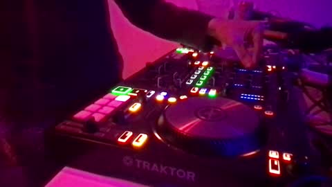 Snapshot of alien8720 chatting on 11, 2, 2025 busco rockera online show from 11, 2, 2025