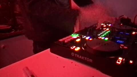 Snapshot of alien8720 chatting on 18, 2, 2025 busco rockera online show from 18, 2, 2025