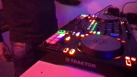 Snapshot of alien8720 chatting on 28, 2, 2025 busco rockera online show from 28, 2, 2025