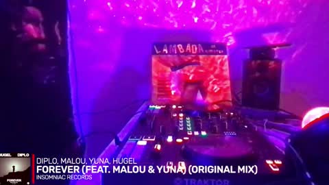 Snapshot of alien8720 chatting on 9, 9, 2025 busco rockera online show from 9, 9, 2025