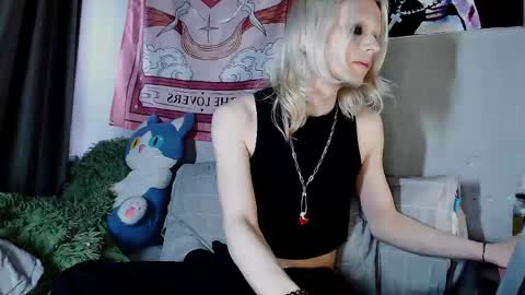 Alien Bella online show from 22, 5, 2026