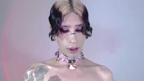 Snapshot of alienexxx chatting on 27, 12, 2024     online show from 27, 12, 2024