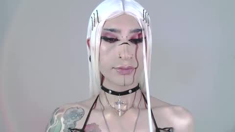 Snapshot of alienexxx chatting on 29, 1, 2025     online show from 29, 1, 2025