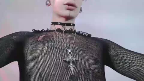 Snapshot of alienexxx chatting on 1, 3, 2025     online show from 1, 3, 2025