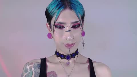 Snapshot of alienexxx chatting on 11, 3, 2025     online show from 11, 3, 2025