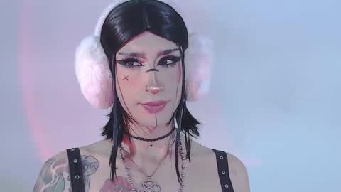 Snapshot of alienexxx chatting on 16, 5, 2026 online show from 16, 5, 2026