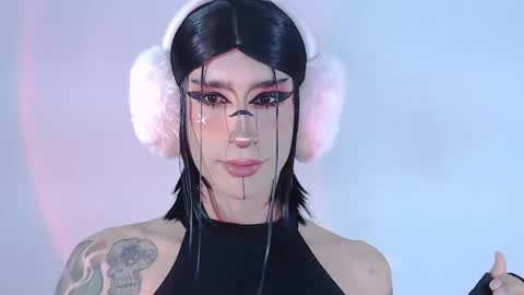 Snapshot of alienexxx chatting on 22, 5, 2026 online show from 22, 5, 2026