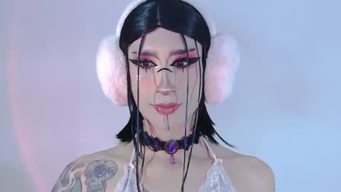 Snapshot of alienexxx chatting on 18, 6, 2026 online show from 18, 6, 2026