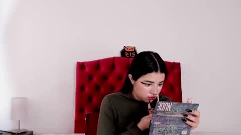 aliice_walker_ online show from 24, 12, 2024