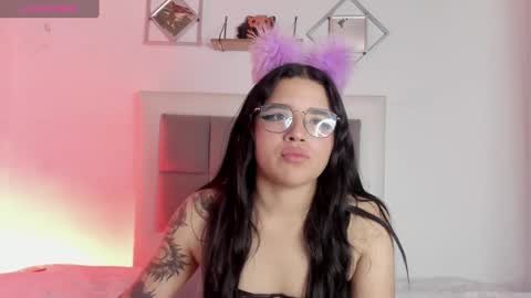 aliice_walker_ online show from 10, 1, 2025