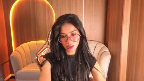alina_b_ online show from 8, 4, 2026