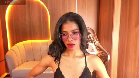 alina_b_ online show from 30, 4, 2026
