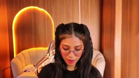 alina_b_ online show from 5, 5, 2026