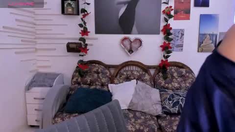 Snapshot of alinabozz1 chatting on 29, 12, 2024 alinabozz1 online show from 29, 12, 2024