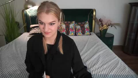 Snapshot of alinalemon chatting on 27, 5, 2026 Alina online show from 27, 5, 2026