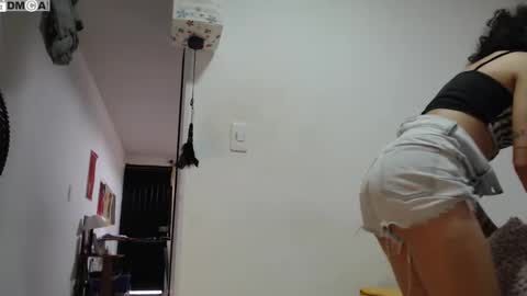 Snapshot of alinawoolf_ chatting on 28, 11, 2025 Ali online show from 28, 11, 2025