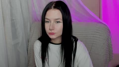 Aline Greeeen online show from 4, 2, 2025