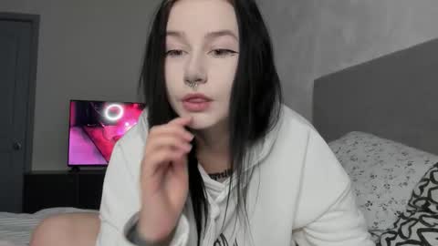 Aline Greeeen online show from 17, 3, 2026