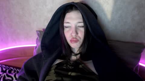 alisaadoll online show from 8, 2, 2026