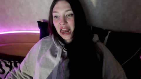 alisaadoll online show from 5, 5, 2026