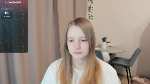 Snapshot of alisha_ley chatting on 11, 11, 2025 Alya online show from 11, 11, 2025