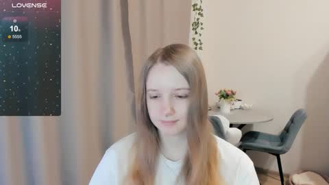 Snapshot of alisha_ley chatting on 4, 12, 2025 Alya online show from 4, 12, 2025