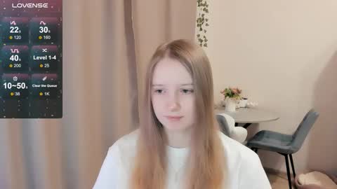 Snapshot of alisha_ley chatting on 5, 12, 2025 Alya online show from 5, 12, 2025