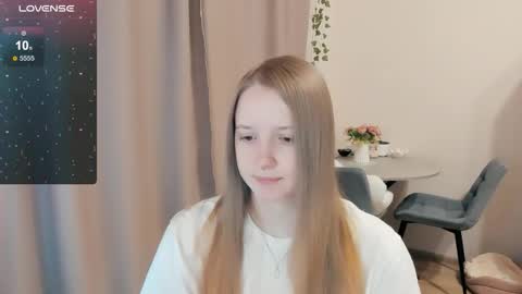 Snapshot of alisha_ley chatting on 14, 12, 2025 Alya online show from 14, 12, 2025