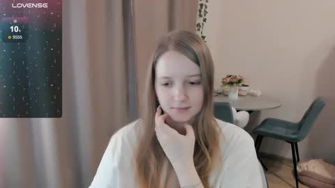 Snapshot of alisha_ley chatting on 5, 3, 2026 Alya online show from 5, 3, 2026